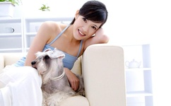 男生把那个放你嘴巴里该怎么办